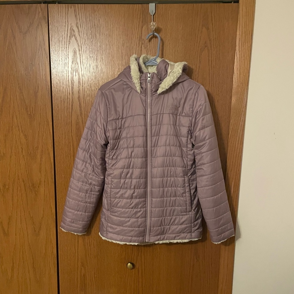 Girl’s The North Face Jacket.  Excellent condition.